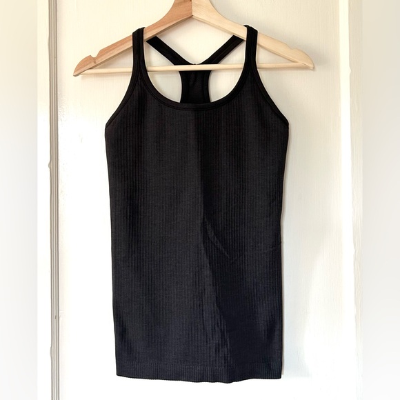 Lululemon Ebb to Street Tank Top Black 6 - Picture 1 of 5